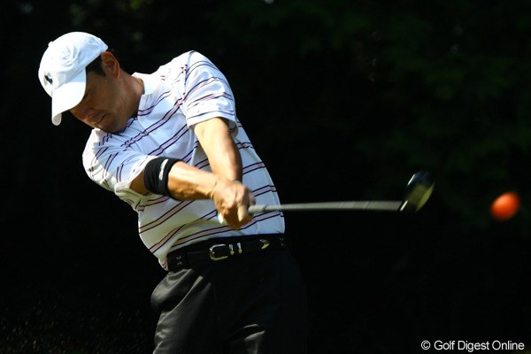 2009年 日本オープンゴルフ選手権競技 最終日 今野康晴6番ティショット 「遼はドライバーで攻めるけど、俺は自分のゴルフに徹するだけだっ！」