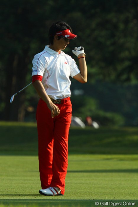 「俺の飛距離ならアイアンで2オンできるロングホールなのに・・・」 2009年 日本オープンゴルフ選手権競技 最終日 石川遼13番セカンドショット