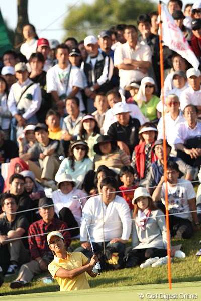 2009年 富士通レディース最終日 宮里藍 プレーオフで抜群のアプローチを見せる