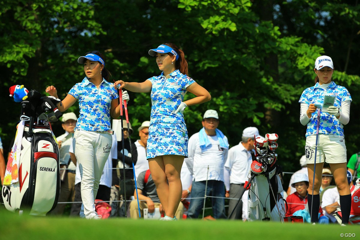 2017年 ニッポンハムレディスクラシック 初日 青木瀬令奈 香妻琴乃 新垣比菜