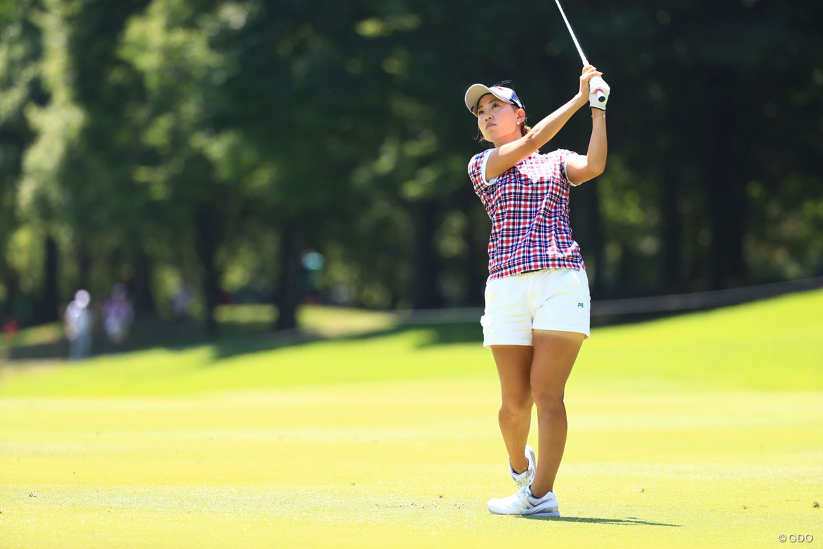 イメージは松山英樹？ スイング修正で上田桃子が3位浮上