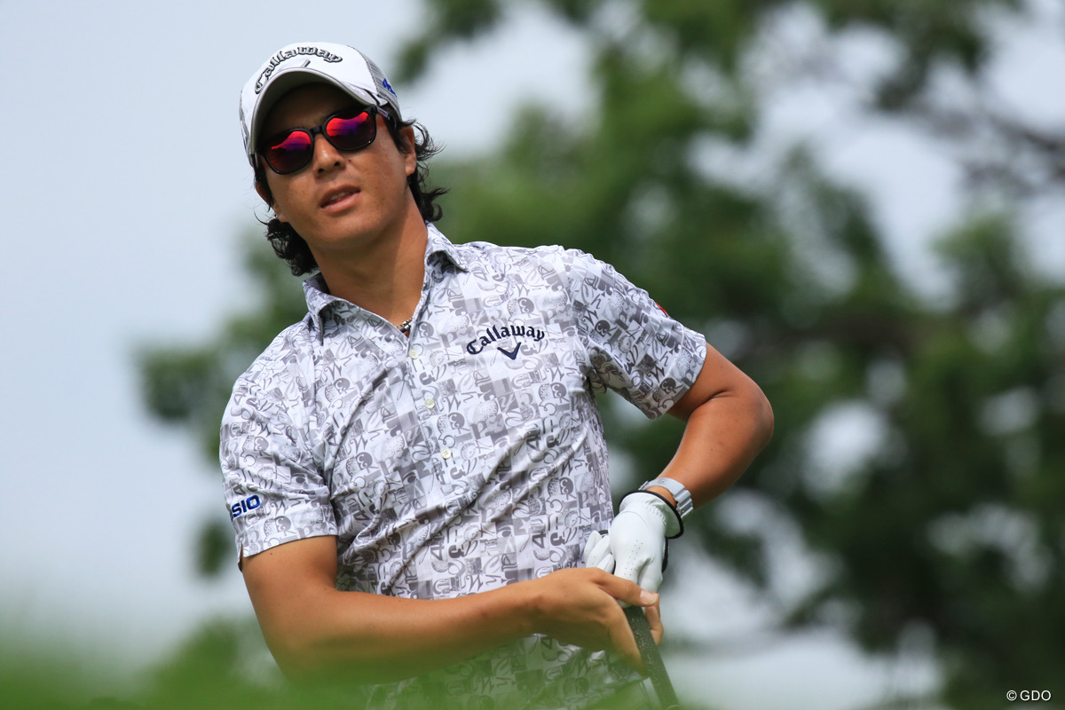 フローレスが首位 石川遼は6戦連続の予選落ち