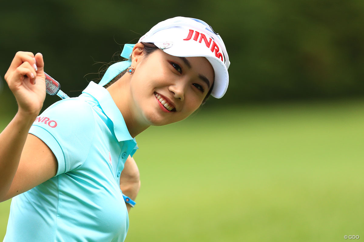 成田美寿々が2季ぶり8勝目 4打差で逃げ切り 【国内女子ツアー LPGA