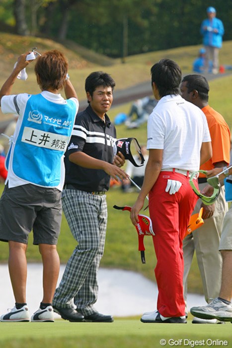 3週前からボールをZ-STARのプロトタイプに代え、距離感が合ってきたという甲斐慎太郎 2009年 マイナビABCチャンピオンシップゴルフトーナメント 2日目 甲斐慎太郎