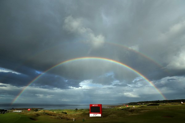 第3ラウンド終了後に現れた綺麗な虹(David Cannon/Getty Images)