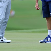 ポール・ケーシーのキャディはいつもソックスがオシャレポイント 2017年 全米プロゴルフ選手権 3日目 ファッション