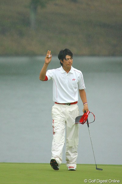 2009年 マイナビABCチャンピオンシップゴルフトーナメント 最終日 石川遼 最終ホールをイーグルで締めた石川遼だが、大きな悔しさが残った