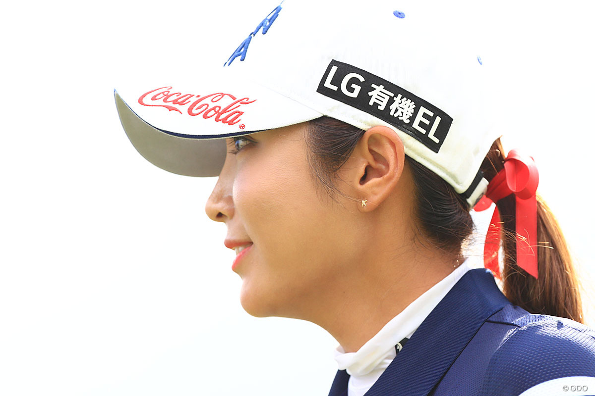 女王が目を覚ます？イ・ボミが大会史上初の連覇へ首位発進