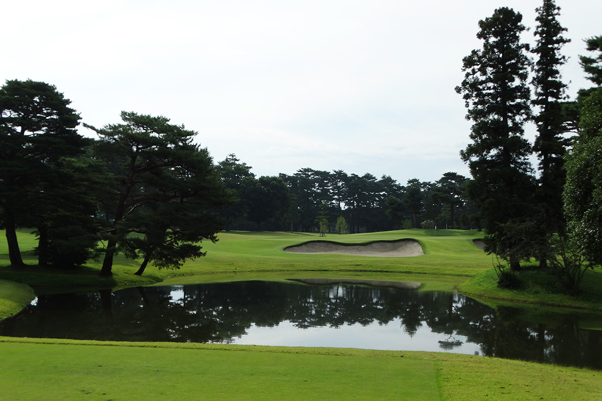 東京五輪仕様の“お披露目” 金メダルへ霞ヶ関CCが仕掛けた罠は？
