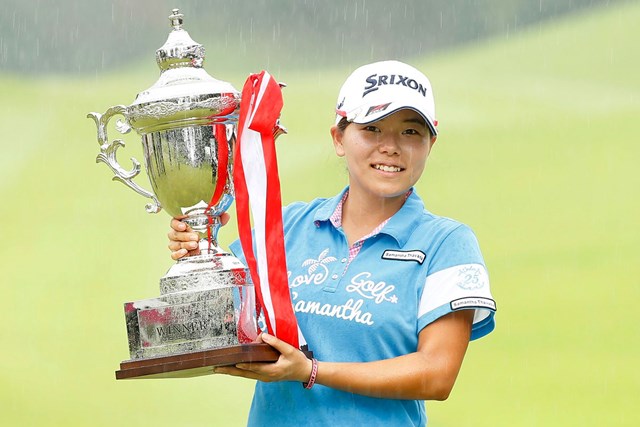 勝みなみがプロ初勝利 下部ツアーで逆転 国内女子ツアー Lpga Gdo ゴルフダイジェスト オンライン