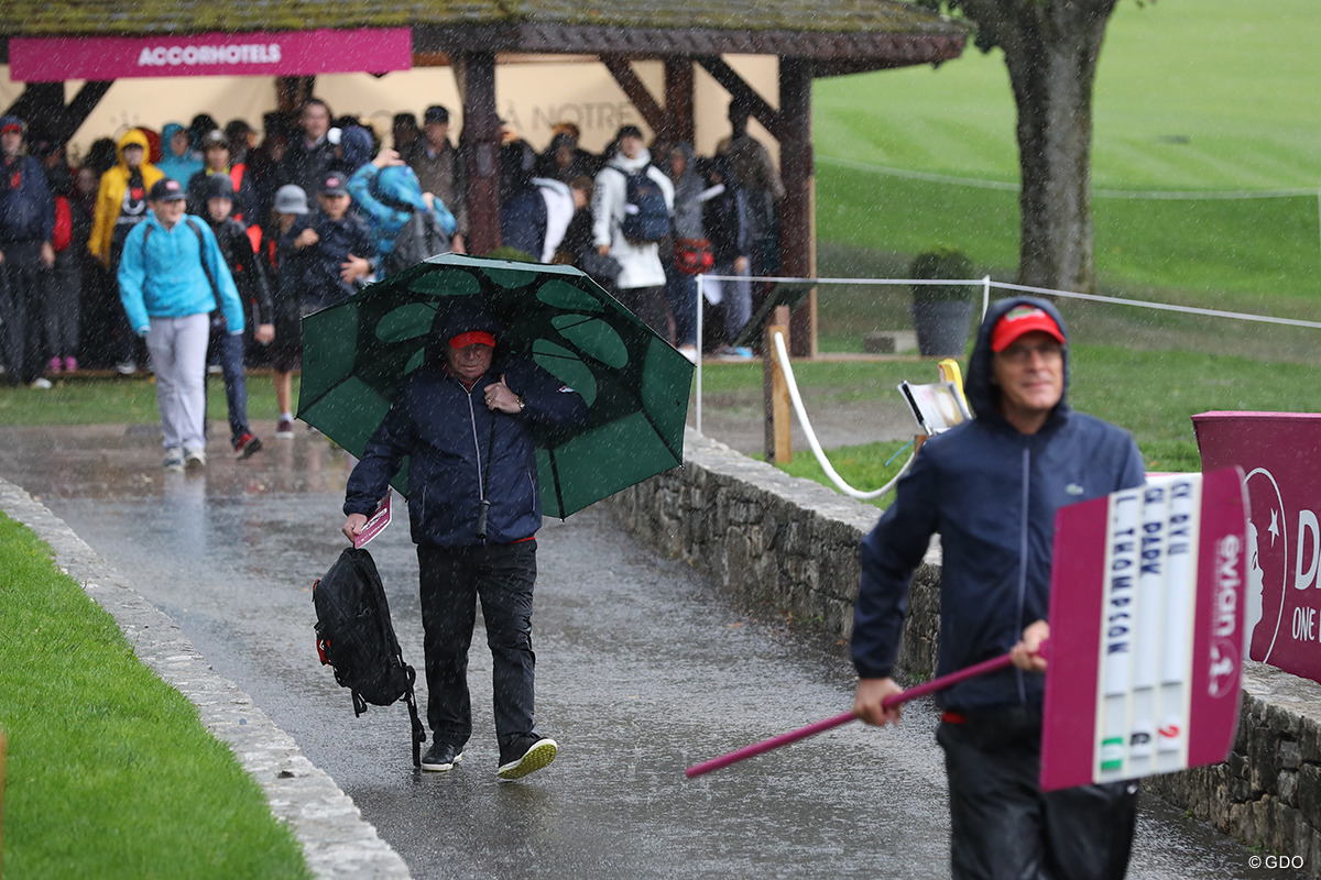 【速報】宮里藍は6ホールで3オーバー 暴風雨で中断