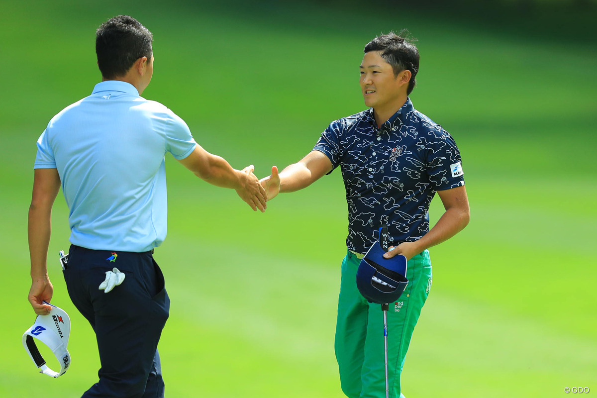 今平周吾が首位で決勝へ 小平智が2打差2位で追う