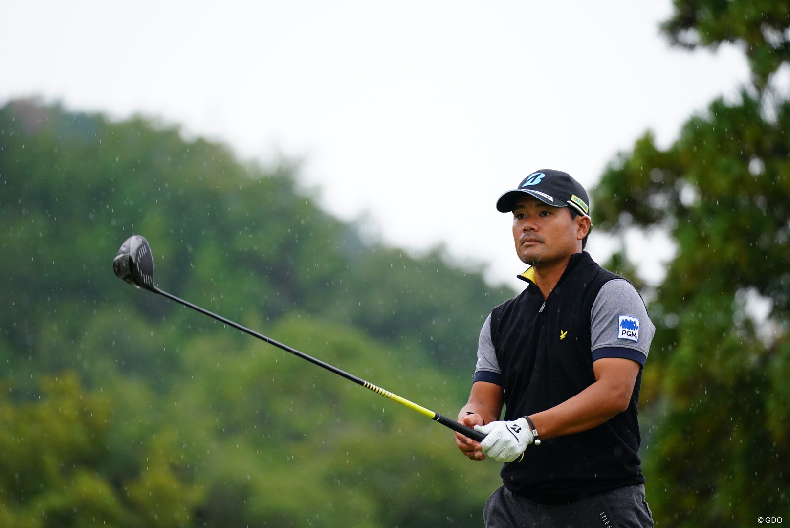 宮里優作が単独首位キープ エージシュートのジャンボは予選落ち