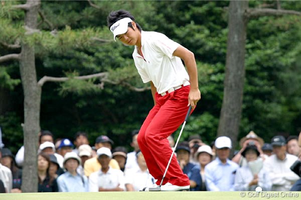 2007年 関東アマチュアゴルフ選手権 最終日 石川遼 バーディチャンスを外し、この表情。昨日も多く見られた光景だ