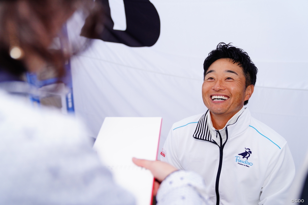 なんて屈託のない笑顔なんだ 17年 ブリヂストンオープンゴルフトーナメント 初日 宮本勝昌 フォトギャラリー Gdo