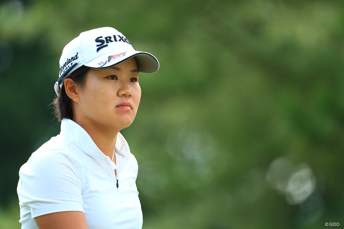 ＜初日＞畑岡奈紗が首位発進 横峯さくら74位