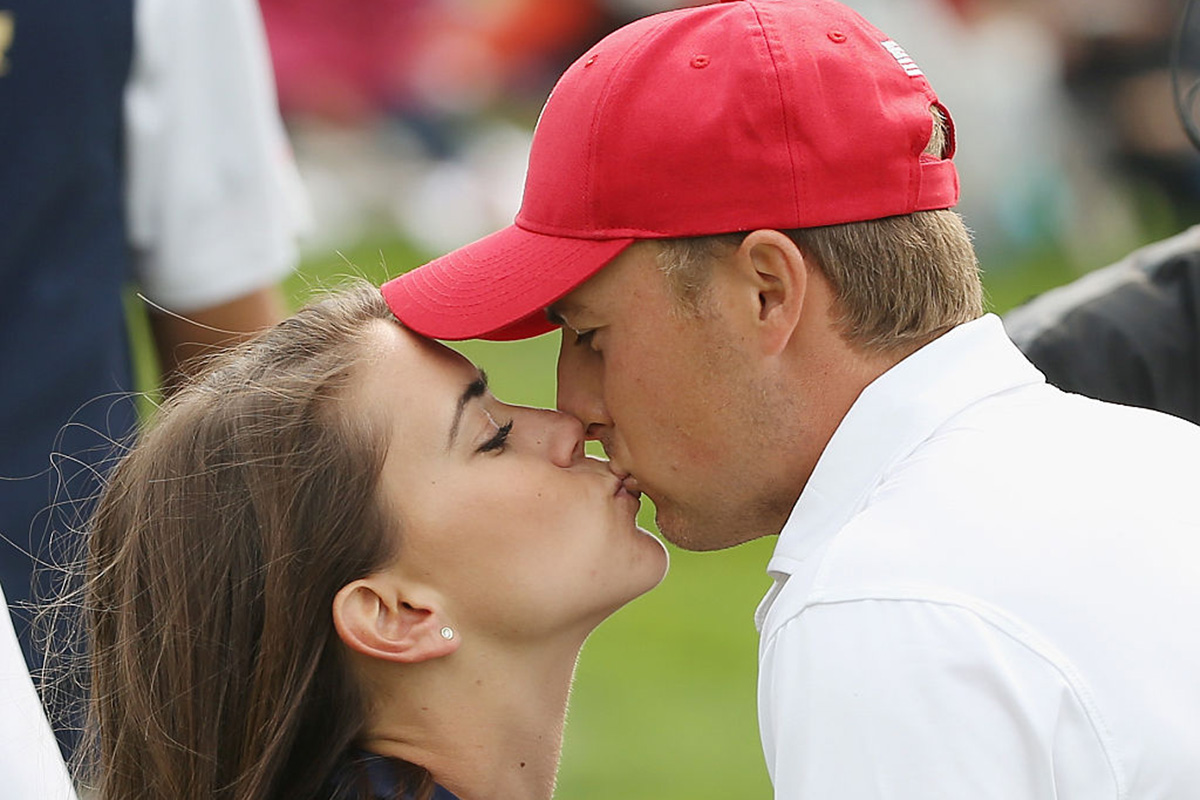 スピースが婚約！？SNSに2ショット写真でメディア憶測