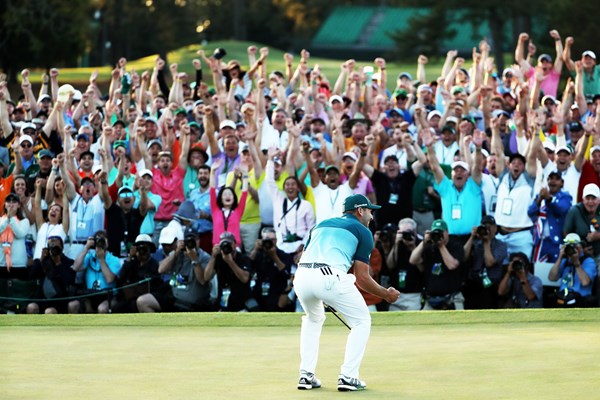ゴルフ人気回復のカギ 「ローピング」の可能性 ギャラリーの熱が感動を生む（David Cannon/Getty Images)