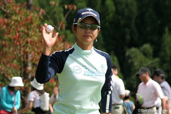 2006年 ミヤギテレビ杯ダンロップ女子オープンゴルフトーナメント 2日目 宮里藍 3年前と同じ2位で最終日を迎える宮里藍。逆転優勝となるのか！？