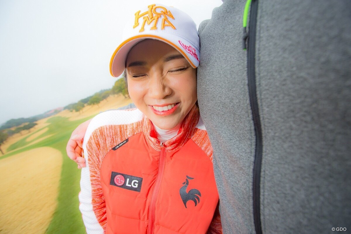 イ・ボミが妄想する理想のゴルフデートを実現してみた※撮影：和田慎太郎