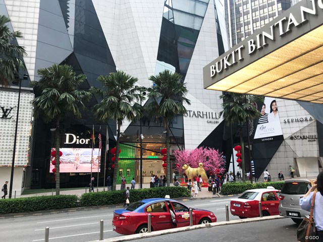 画像詳細 ブキビンタン 世界最古の理髪店 Kuala Lumpur Malaysia 18年 ユーラシアカップ Gdo ゴルフダイジェスト オンライン