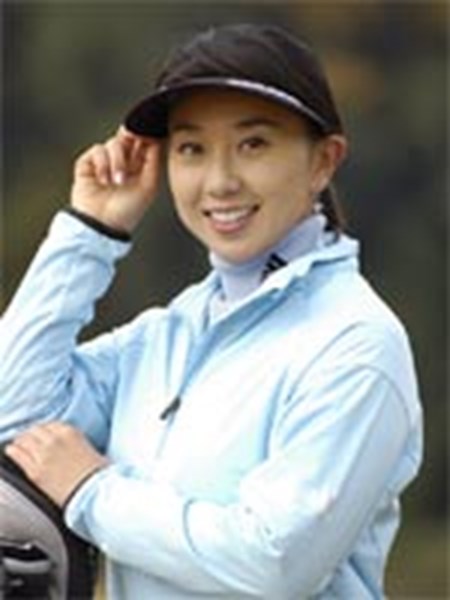 今季はアディダスゴルフのウェアを着用した東尾理子が日米ツアーに登場する