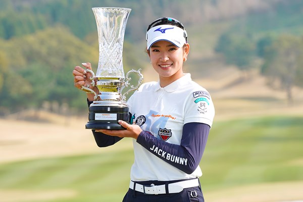 原英莉花はうれしいプロ初優勝（Masterpress／Getty Images）