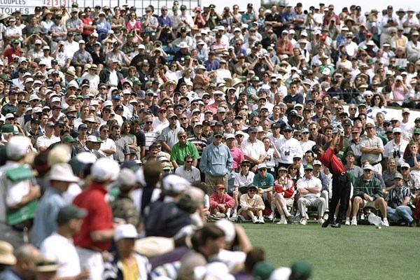 1997年 マスターズ 最終日 タイガー・ウッズ マスターズが米国南部のイベントであるのも、また事実だ(Steve Munday /Allsport/Getty Images)
