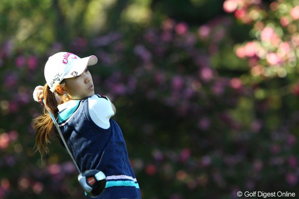 LPGAツアーチャンピオンシップリコーカップ初日／上田桃子 「毎日60台が目標」という上田桃子が首位タイの好発進！