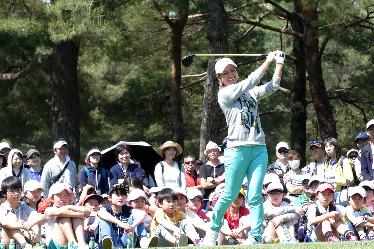 宮里藍さんがレッスン会 ジュニアに答えた一番好きなクラブとは