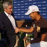 PGAツアーのコミッショナー、ジェイ・モナハン氏と握手を交わした小平智 2018年 ザ・プレーヤーズ選手権 事前 ジェイ・モナハン 小平智