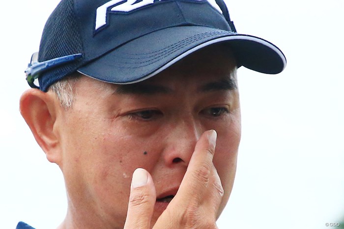 目に涙をためた谷口徹。空白の時期にピリオドを打った 2018年 日本プロゴルフ選手権大会 最終日 谷口徹