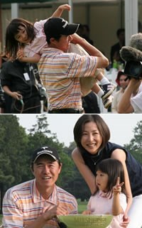 2006年 プレーヤーズラウンジ 横尾要 普段はクールな横尾要だが、最愛の家族、長女・紗千（さち）ちゃん、妻・かとうれいこを前に目じりを下げた