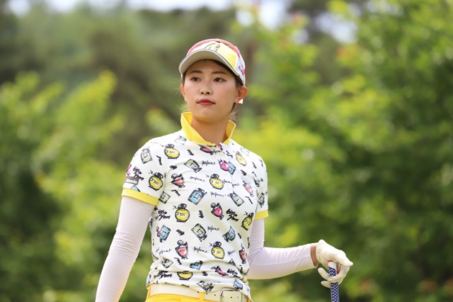 川崎志穂が首位に浮上 ステップ2日目 国内女子ツアー Lpga Gdo ゴルフダイジェスト オンライン