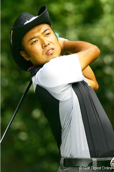 2006年 ブリヂストンオープンゴルフトーナメント 2日目 片山晋呉 2位タイに浮上した片山晋呉。先週の雪辱を晴らすか！？（写真は日本オー プン時）