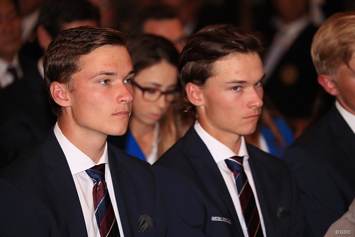 あなたは見分けられますか？ラスムス ホイゲアード(左)とニコライ ホイゲアード(右) 2018年 トヨタ ジュニアゴルフワールドカップSupported by JAL 最終日 デンマークチーム