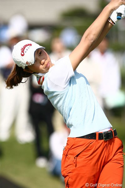 2006年 サロンパスワールドレディスゴルフトーナメント 初日 上田桃子