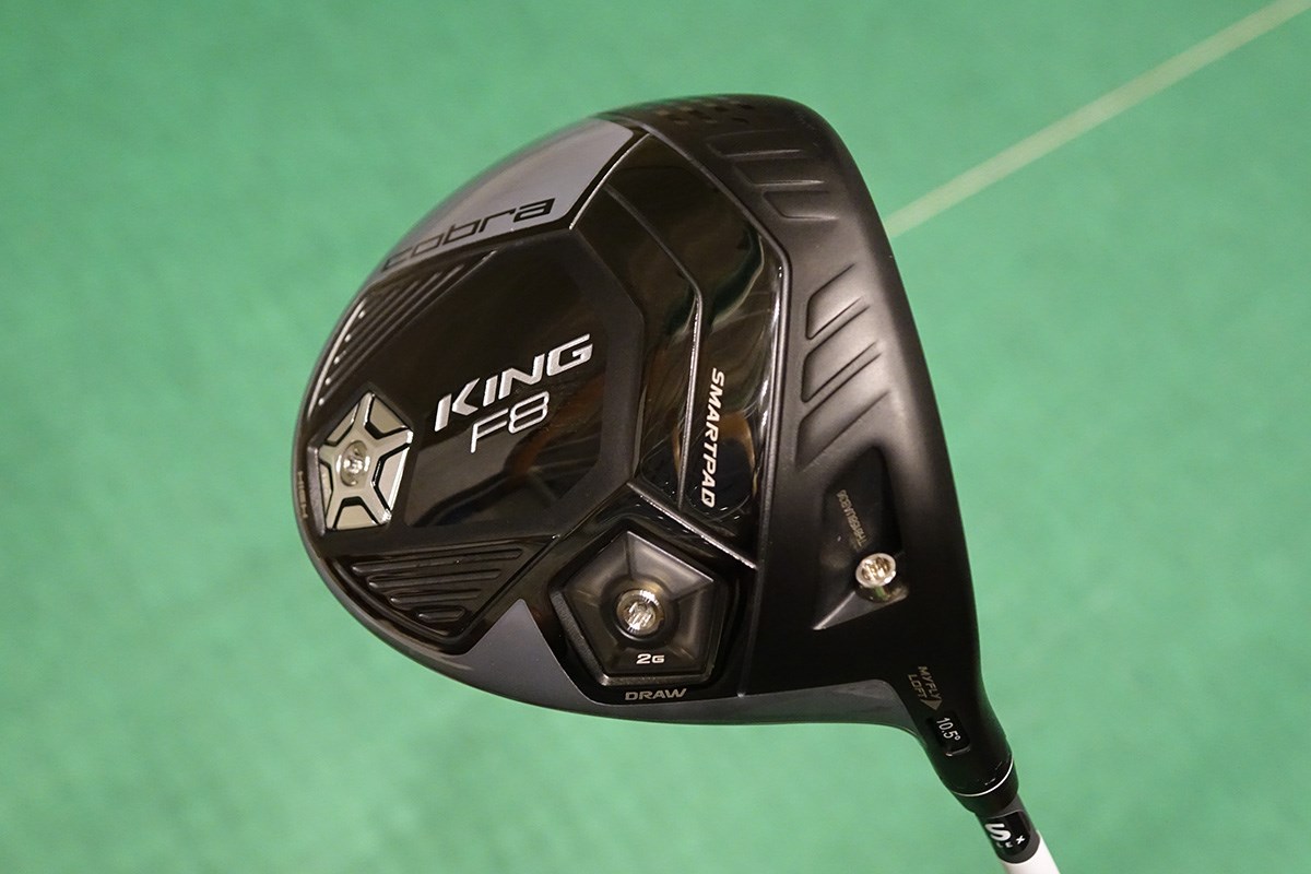 スパッと振り抜ける直線番長 コブラ キング F8 ドライバー｜GDO ゴルフ 