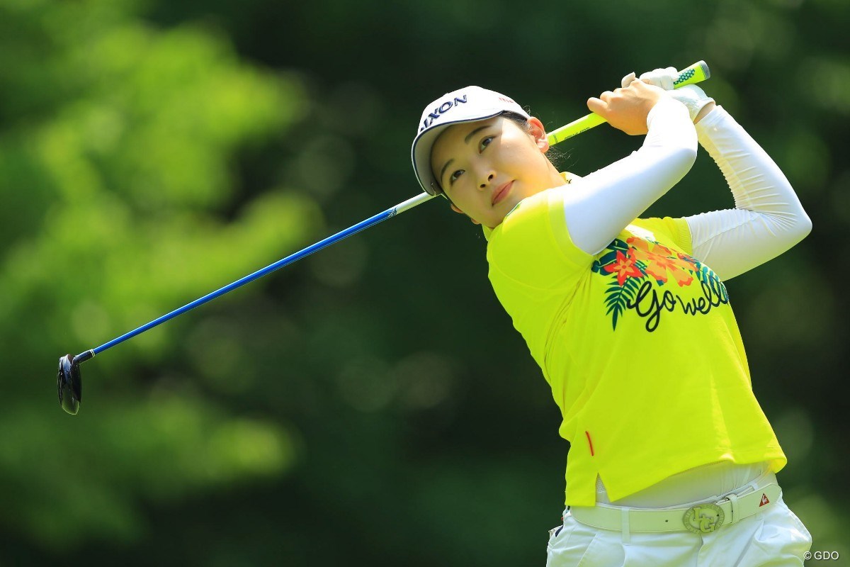 渋野日向子　アイコラ 小祝さくらが首位浮上 勝みなみは11位に後退 【国内女子ツアー LPGA】 ｜GDO ゴルフダイジェスト・オンライン