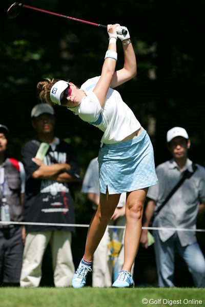 2006年 NEC軽井沢72ゴルフトーナメント 初日 ポーラ・クリーマー 全英の疲れを見せないポーラ・クリーマー。初日は1バーディと静かなスタートをきった