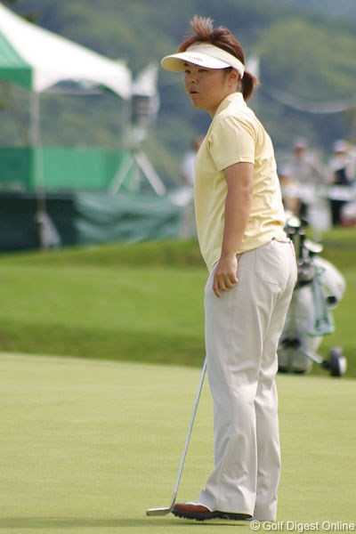 2006年 ゴルフ5レディスプロゴルフトーナメント 2日目 不動裕理 国内復帰初戦で早くも優勝争い、貫禄の女王・不動裕理