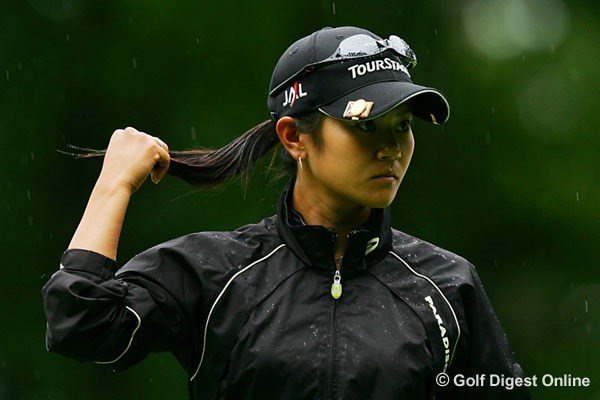 2006年 日本女子プロゴルフ選手権大会コニカミノルタ杯 事前 宮里藍 10ヵ月ぶりの日本ツアー復帰となる宮里藍。その練習ラウンドは雨の中だった
