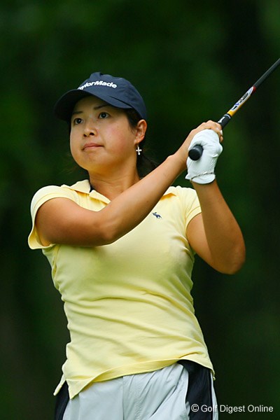 暫定ながら5アンダーで単独首位に立った山口千春 06年 日本女子プロゴルフ選手権大会コニカミノルタ杯 初日 山口千春 フォトギャラリー Gdo