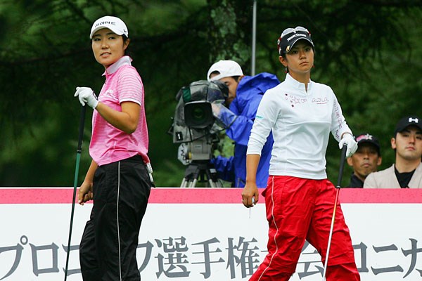 2006年 日本女子プロゴルフ選手権大会コニカミノルタ杯 最終日 辛ヒョンジュ 1番でバーディを奪い宮里に並んだ辛ヒョンジュだが、最後は振り切られてしまった