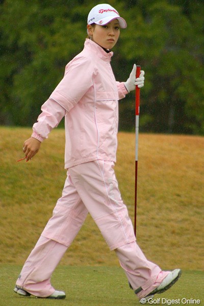 2009年 LPGA新人戦 最終日 竹村真琴 期待が高かった竹村真琴だが、終始振るわず下位で大会を終えた