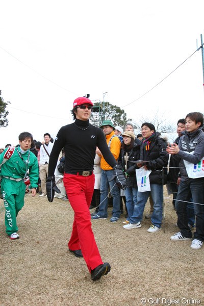2009年 Hitachi 3Tours Championship 2009 石川遼 こっちは賞金王のお出まし！ 人一倍大きな声援が送られていた