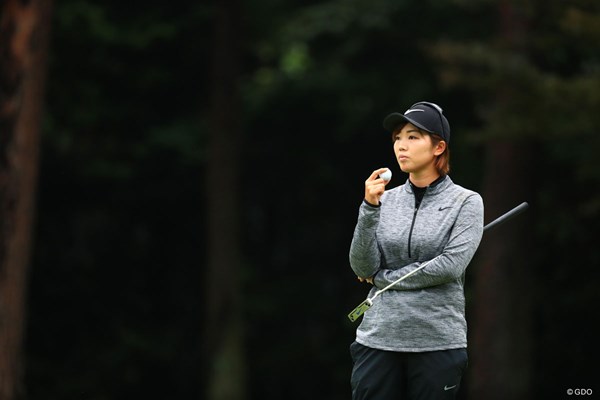 2018年 日本女子オープンゴルフ選手権競技 初日 葭葉ルミ 瞑想？