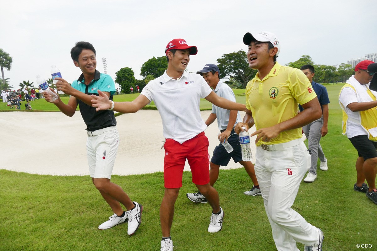 2018年 アジアパシフィックアマチュアゴルフ選手権 最終日 中島啓太（中央）