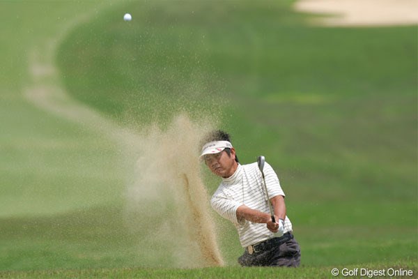 7バーディを奪い単独首位スタートをきった藤田寛