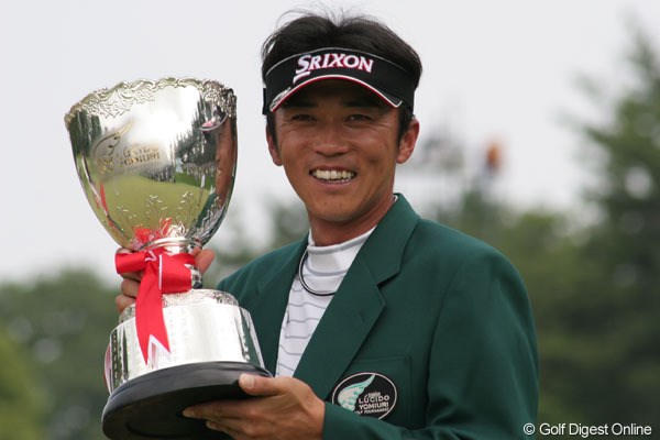 2005年 マンダムルシードよみうりオープン 最終日 広田悟 最後まで果敢に攻めた広田悟が、嬉しいツアー初優勝を飾った。